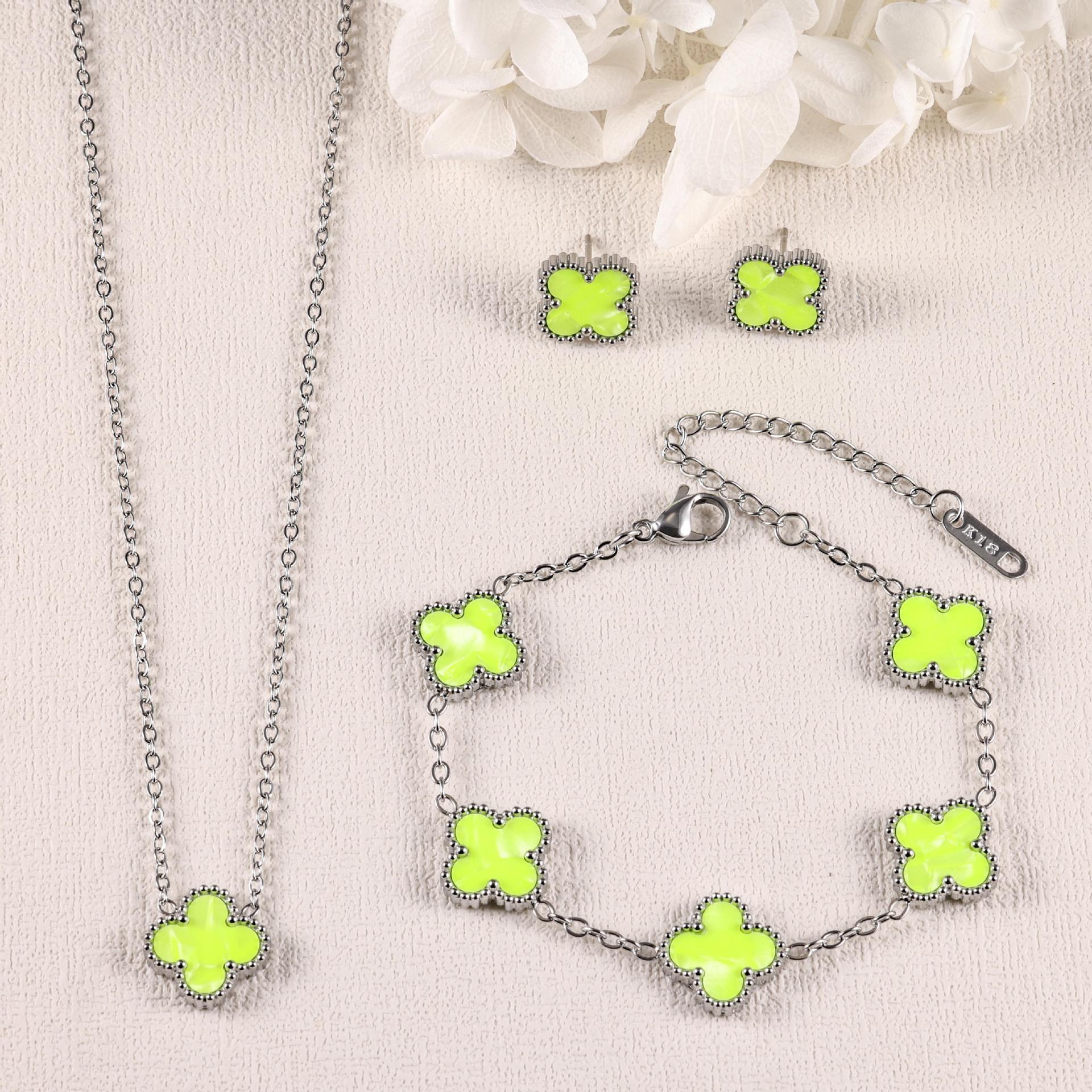 

3PCS Clover Necklace Bracelet Earnail Set Light Luxury Colorful Fashion Accessories Necklace+bracelet+earring