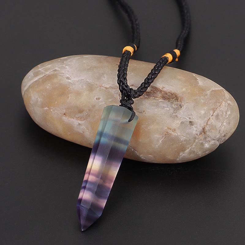 Boho Collana con ciondolo in fluorite colorata, pilastri in pietra originale naturale, prisma esagonale, gioielli in stile etnico