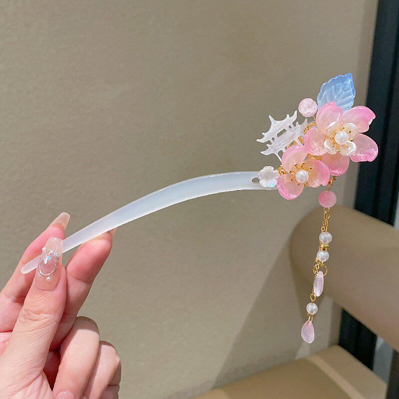 Children s Hanfu Headdress: Ancient-Style Tassel Hairpin with Horse Face Skirt Design.
