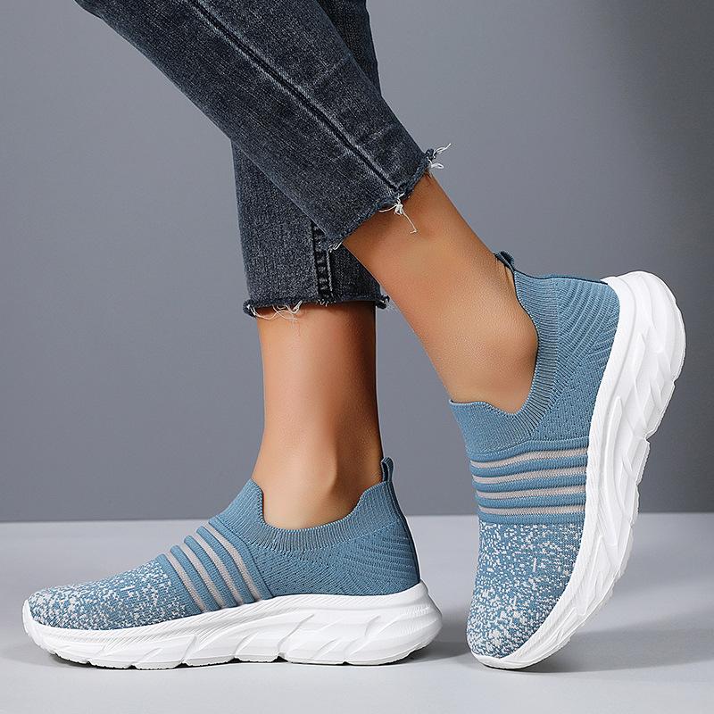 Fashion Plus Size Women's Sneakers Slip On Breathable Flats Casual Shoes Outdoor Lightweight Soft Bottom Non-slip Sports Running Shoes