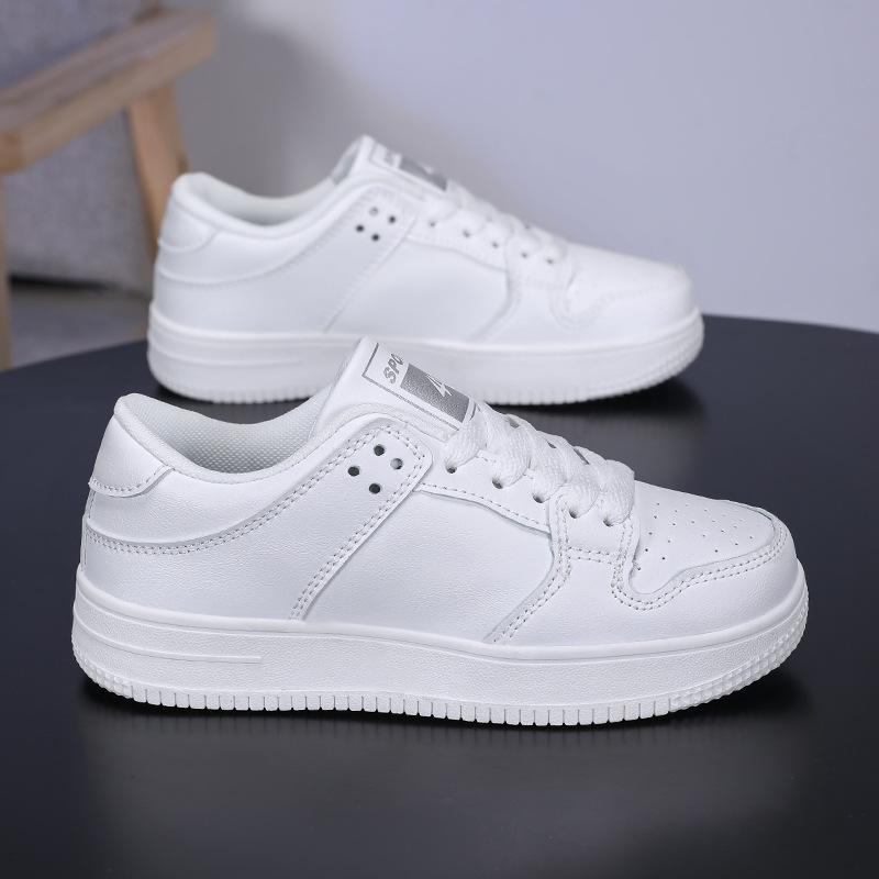 Children's little white shoes board shoes 2025 autumn new leather waterproof and non-slip middle-aged and older children's campus versatile casual bo