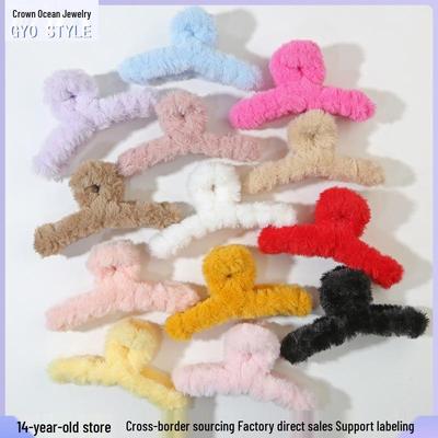 Pinza per Capelli Larga e Morbida in Peluche per Capelli Spessi - Accessorio Perfetto per Autunno/Inverno