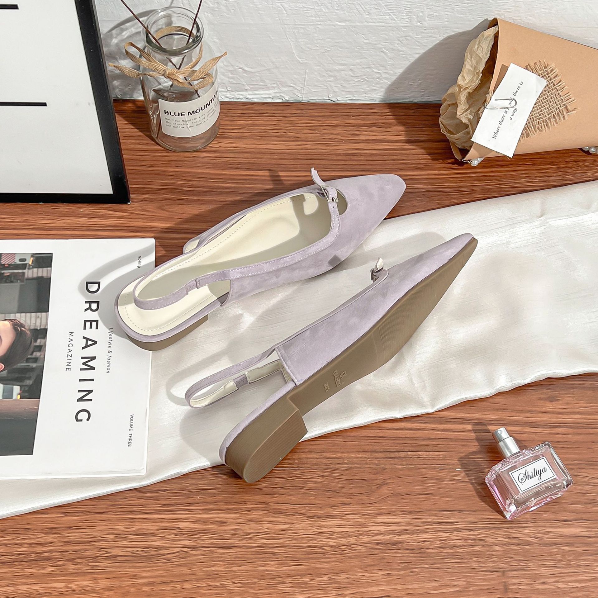 

Women s shoes summer new fashion pointed temperament outer wear with skirts versatile fashion shoes soft soles not tired feet single shoes 35