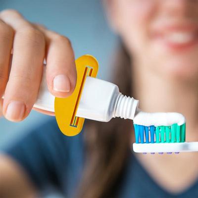 Bagno – Dispenser dentifricio
