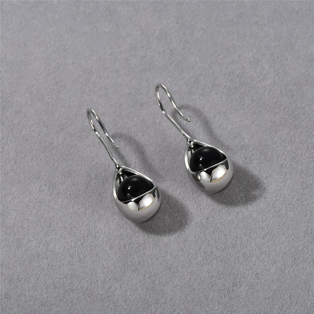 Exquisite Personality Unique Copper Plated 18K Real Gold Hidden Hanging Inlaid Pearl Black Agate Stud Earrings