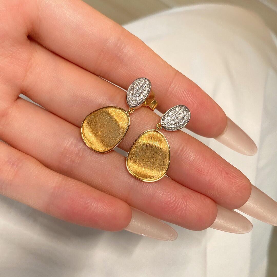 

Retro oval diamond inlay brushed earrings for women glossy water wave geometry earings stud unique design party jewelry gift