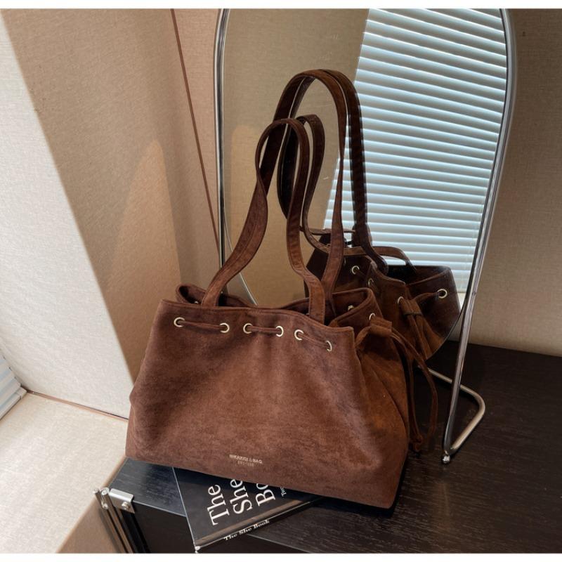 Textured small bag women's autumn new shoulder underarm bag tote bag design sense commuter tote bag