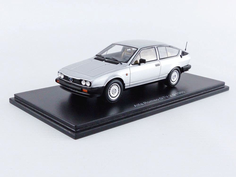

Spark Alfa Romeo GTV 1980 1/43 2.0