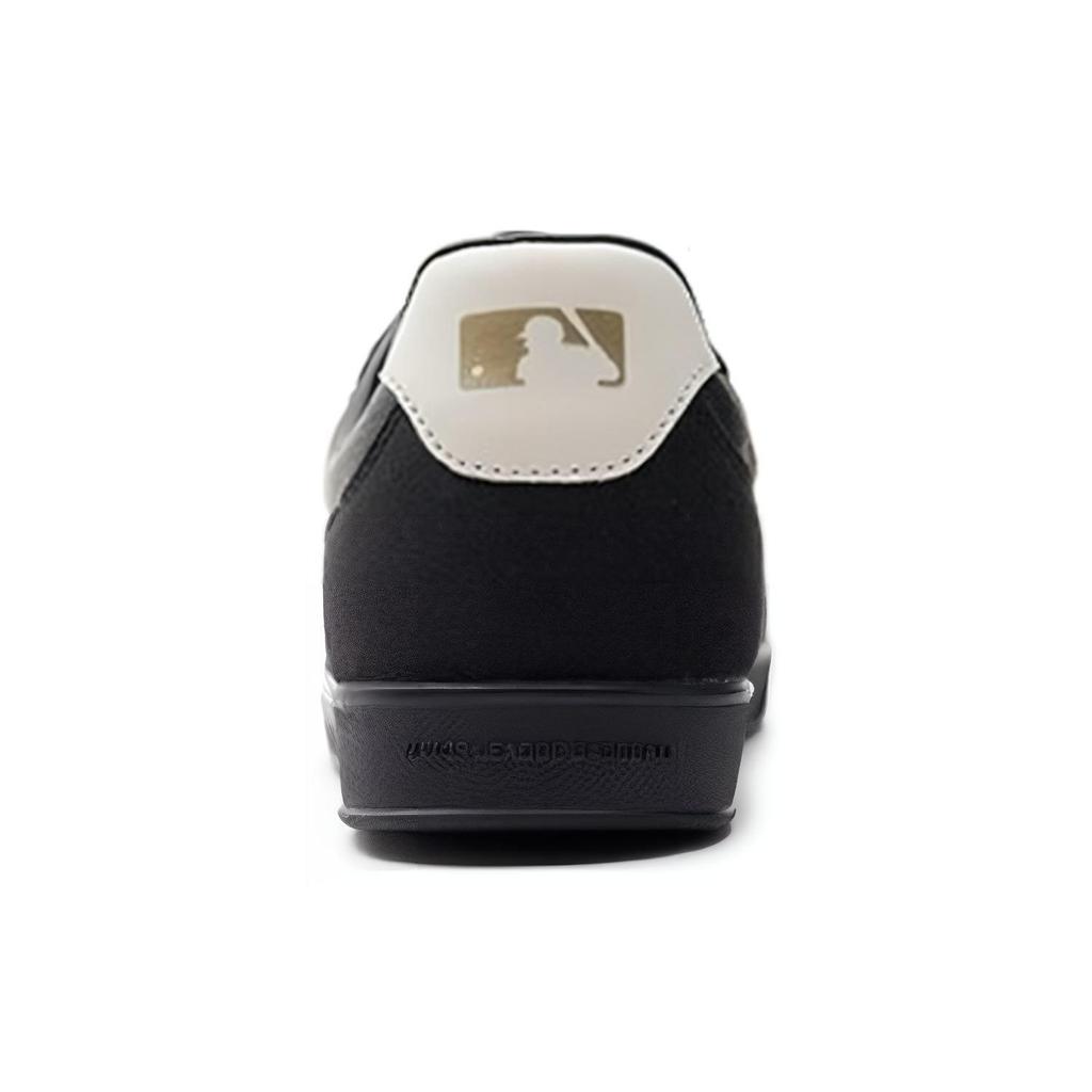 MLB Squeeze Comfortable Shock Absorbing Durable Low Top Training Shoes Unisex Sneakers Black 3ASXSQZ3N-50BKS