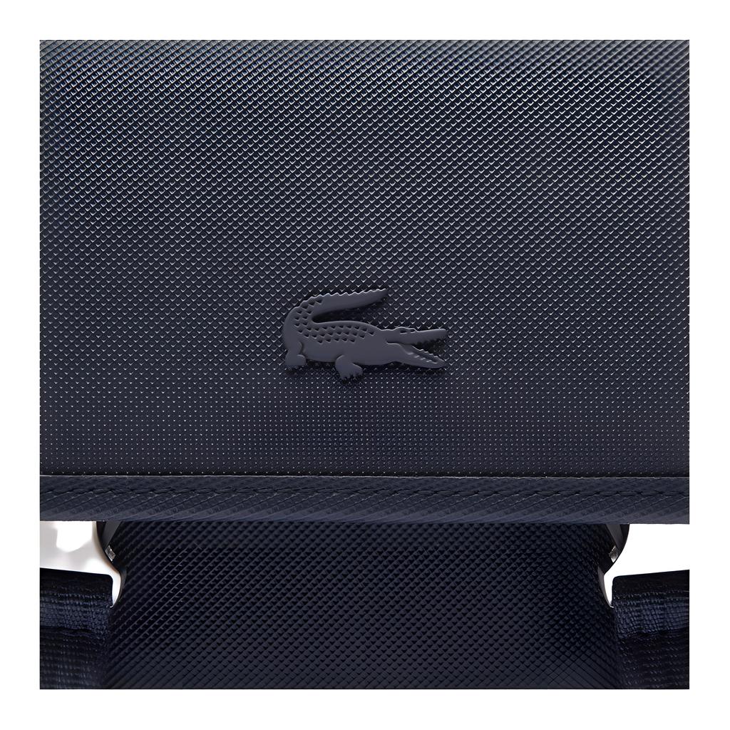 Lacoste Krokodil-Logo Verstellbarer Schultergurt Klappe Umhängetasche Herren Taschen Dunkelblau NH4858HC-021