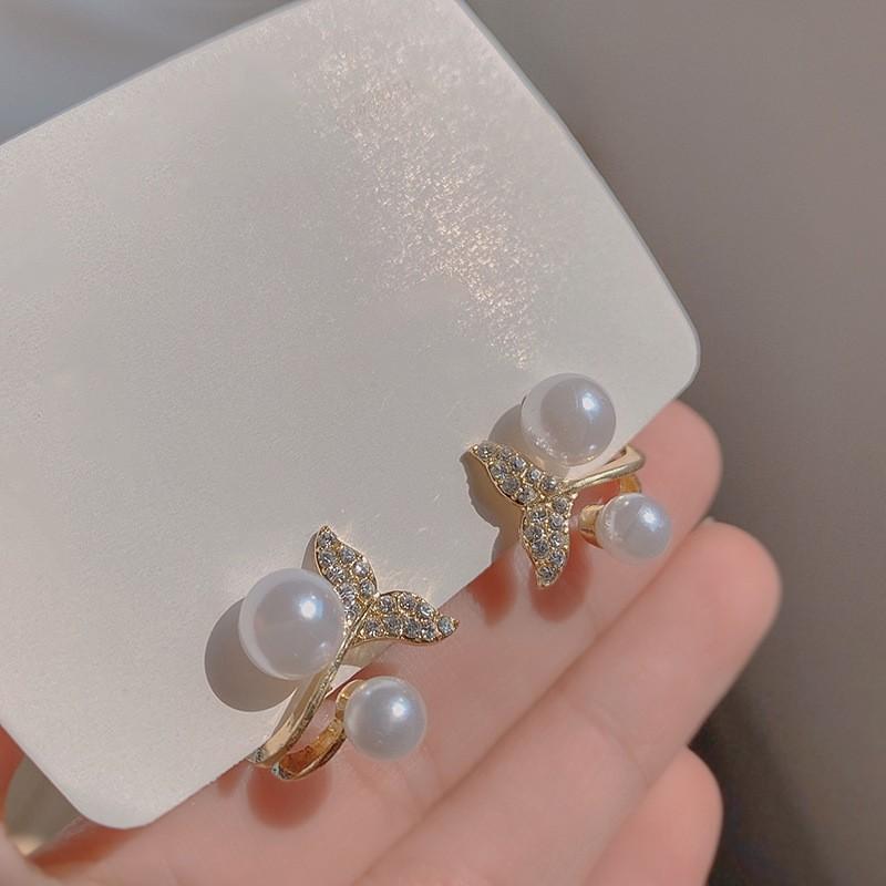 

Корейские роскошные серьги с жемчугом «рыбий хвост» для женщин, серьги-гвоздики с жемчугом, клипсы для ушей для женщин, металлические серьги, трендовые украшения для вечеринок