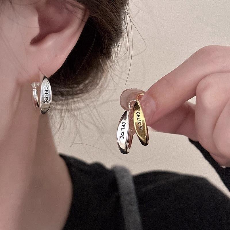 Simple letter circle earrings women's design ear buckles cold wind stud earrings