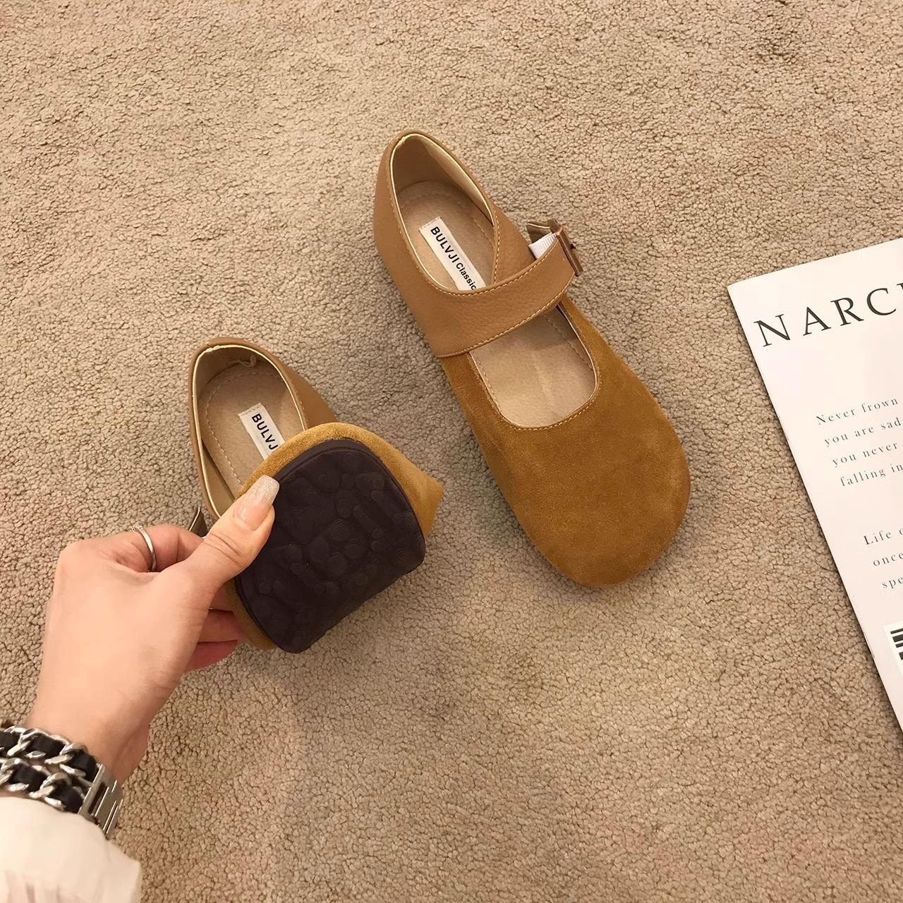 

Ugly cute retro Mary Jane shoes women s 2025 spring and autumn new one-pedal platform leather Birkenstocks big head leather shoes 35