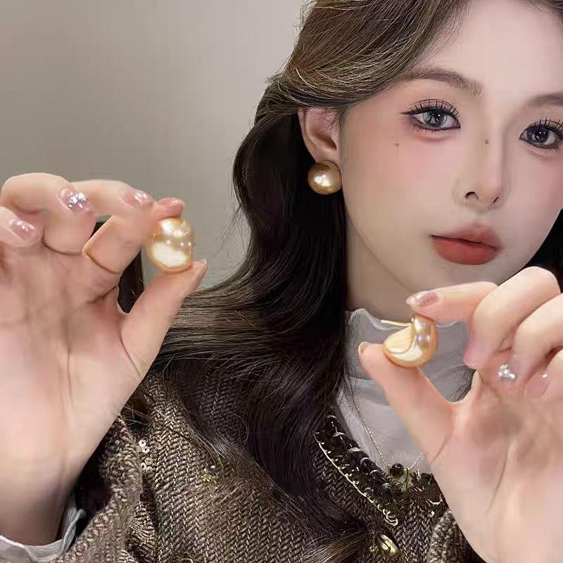 Elegant Half-Circle Steamed Bun Stud Earrings - Versatile French Classic Design for Women