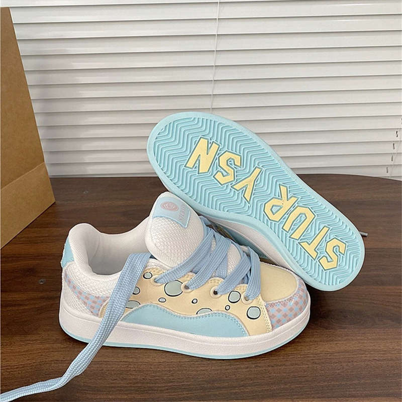 Hong Kong Style Niche Cute Bubble Month Blue Bread Shoes Women's 2025 Autumn New Versatile Sports and Leisure Board Shoes