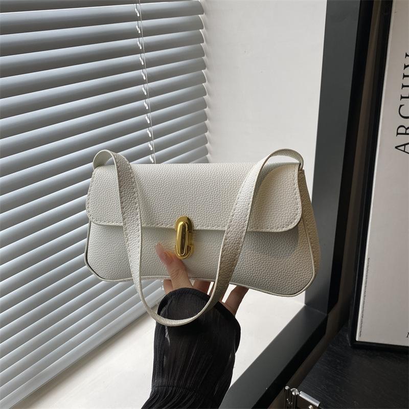 Personalized trendy underarm bag, new women's shoulder bag, fashionable high-end retro underarm handbag.