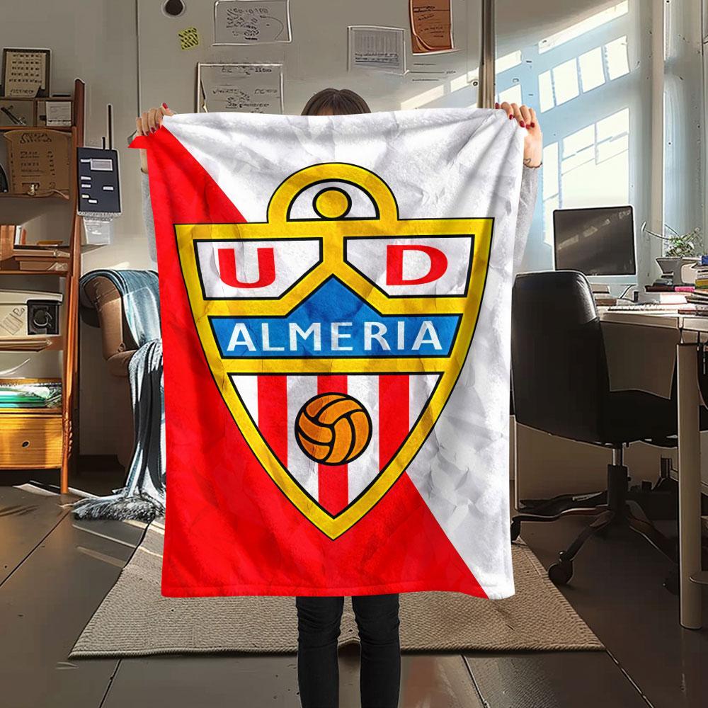 Almería FlAannel Blanket, High quality Comfortable for All Seasons, Home Decor, Warmth and Comfort