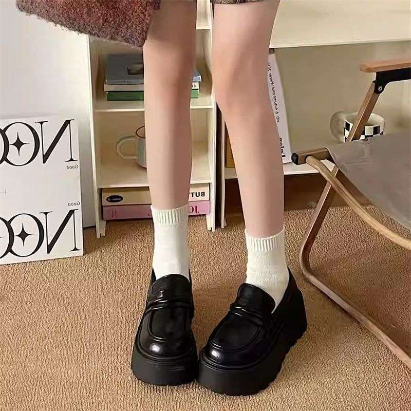 New Chinese heightening leather shoes platform loafers 2025 spring and autumn light pedal popular loafers British single shoes