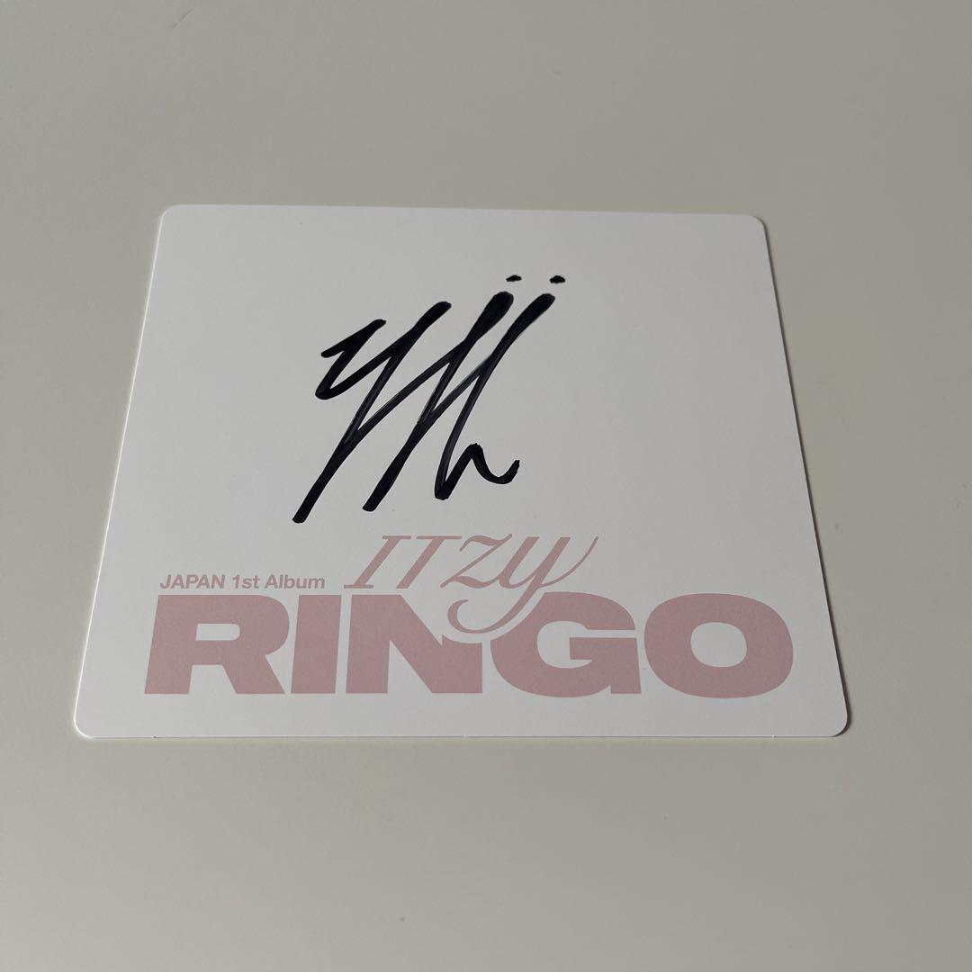 

[Б/У] Автографная торговая карточка ITZY Рюджин (беззнаковый)