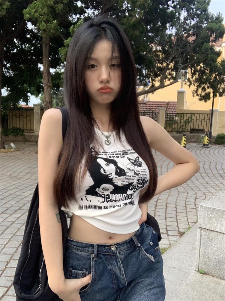 

Женский летний кроп-топ без рукавов с принтом букв - облегающая майка 2XL