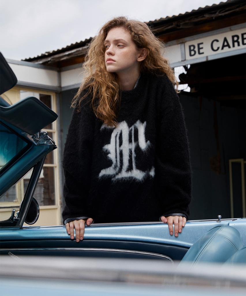 LMC Gothic Logo Brush Round Knit Black