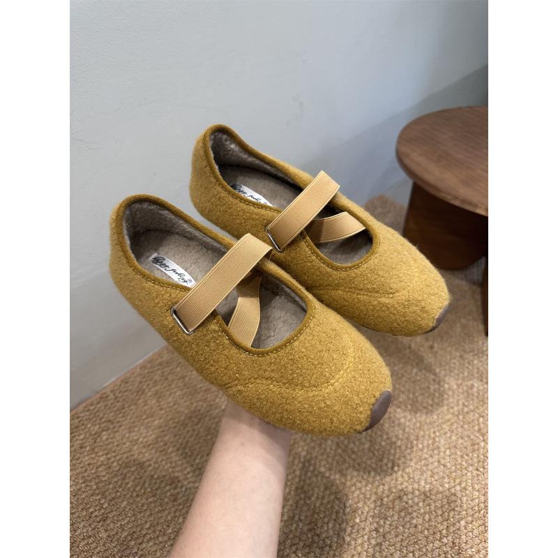 

Round head flat bottom shallow mouth single shoes women s shoes versatile suede Mary Jane shoes velvet warm elastic band Doudou shoes wool 40