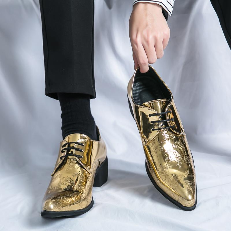 Hot Selling Gold Men's Chelsea Shoes Europe America Pointed Dress Shoes Trendy New Men's Formal Shoes Parties Free Delivery