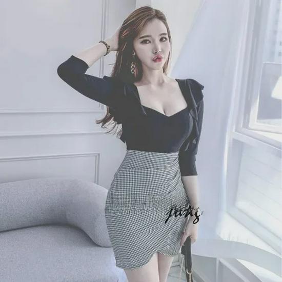 

Женское клетчатое платье с квадратным вырезом и оборками на рукавах, лето 2025 г. Medium