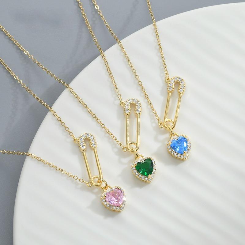 Real Gold Electroplated Zircon Temperament Collarbone Chain Women's Niche Design Sense Pin Peach Heart Necklace Fashion Versatile Neck Chain