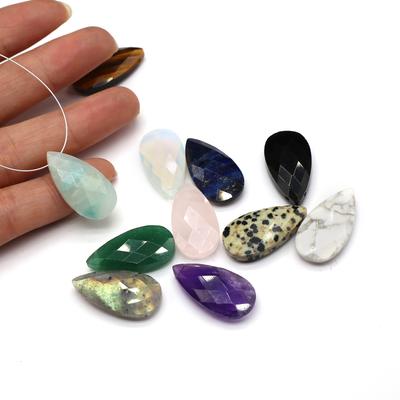 1 Stück, Reiki-Heilkristall-Energie-Edelsteinanhänger, facettierter Naturstein-Tropfenanhänger für Frauen und Männer, DIY-Halloween-Weihnachtshalskettenzubehör