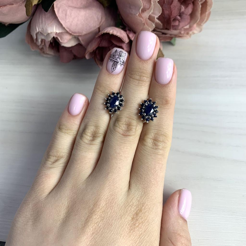 Doğal safirli gümüş küpeler 3,079 karat (2042204)