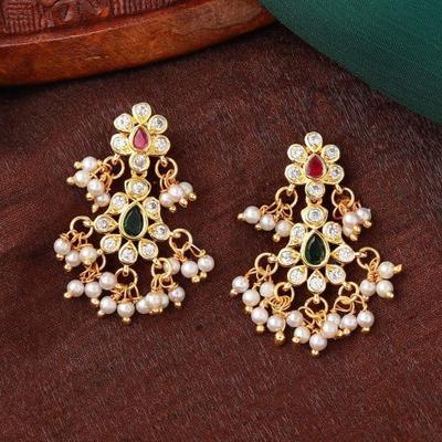 Vergoldete Designer-Ohrringe für Damen mit funkelnder Blume und Perle CZ