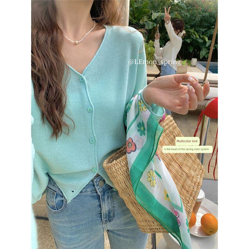 

Early Autumn V Neck Korean Style Pure Color Soft Glutinous Knitting Cardigan Water Green One size(Recommend (40.00 kg-60.00 kg)