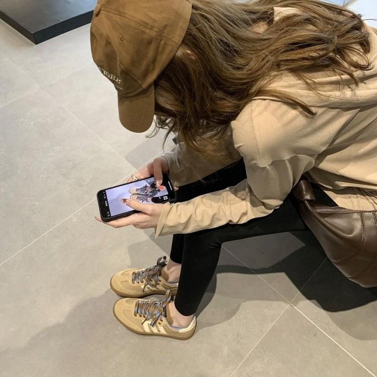 2025 Spring/Summer Douyin Hot Style German Low Heel White Training Sneakers: Comfortable Casual Sports Shoes for Students