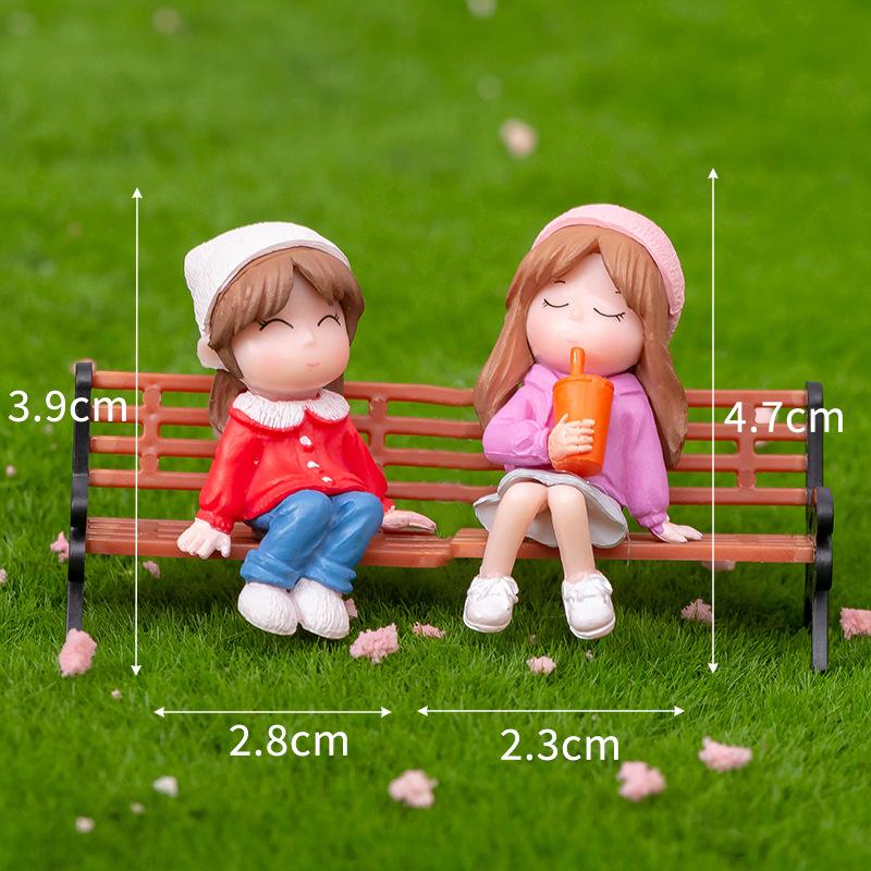 

Микро-ландшафт Мультяшная Милая Маленькая Девочка Пластиковая Кукла Брелок Автомобиль Настольный DIY Украшения