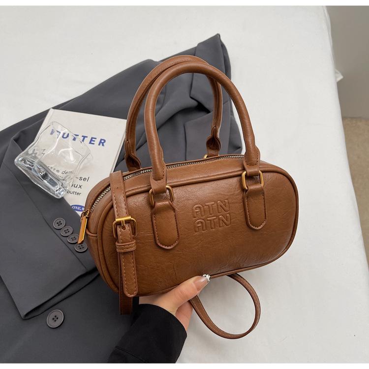 Autumn/Winter 2025 Women's Korean-Style Retro Bowling Crossbody Bag