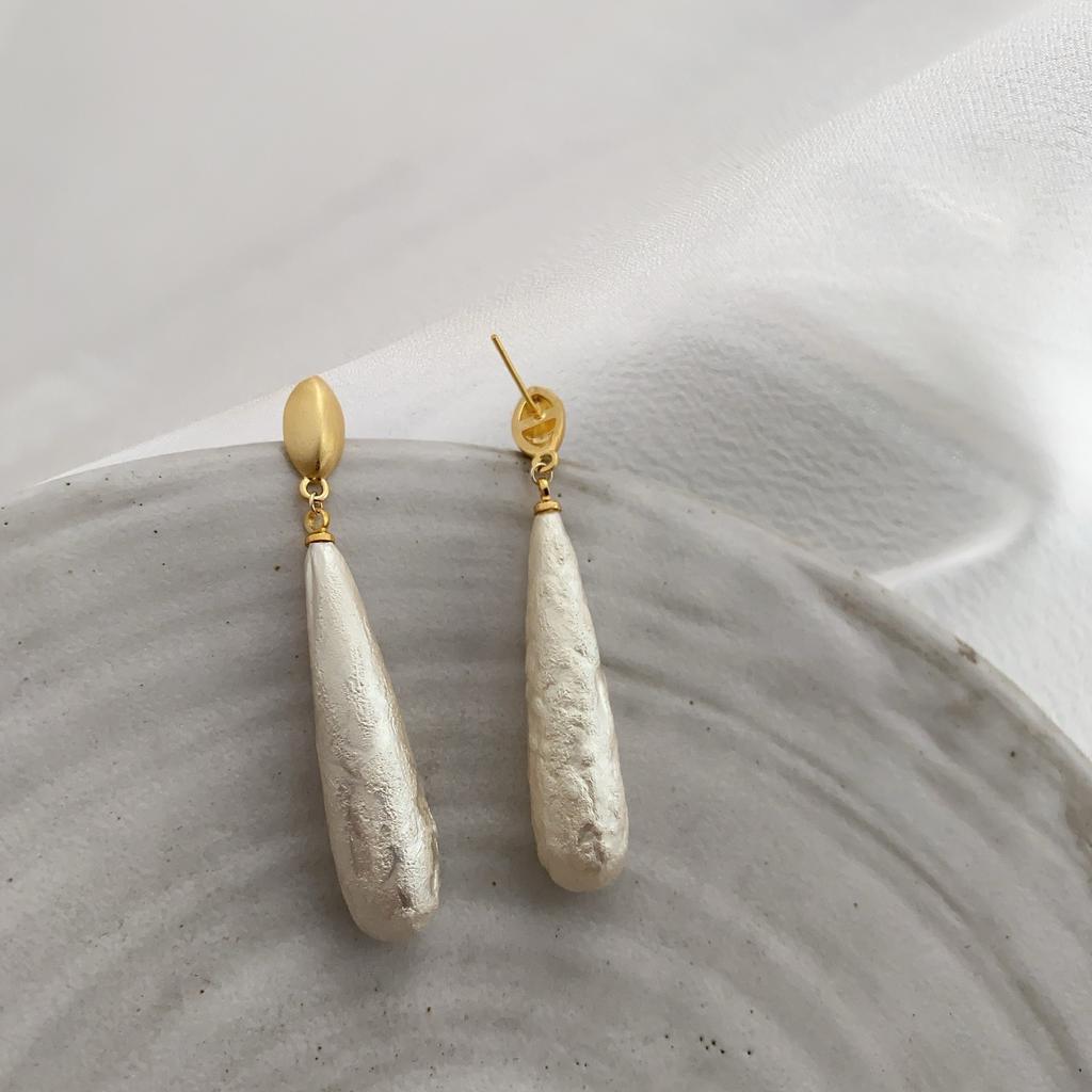 Boucles d'oreilles Aiguille d'Argent Rétro Atmosphérique Doux Mode Robe à Franges Perle de Coton Boucles d'oreilles Longues