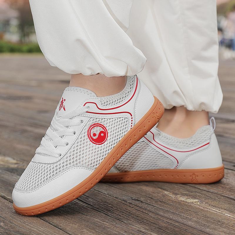 Tai Chi shoes spring and summer breathable mesh practice shoes genuine leather beef tendon soft sole men's martial arts shoes kung fu shoes
