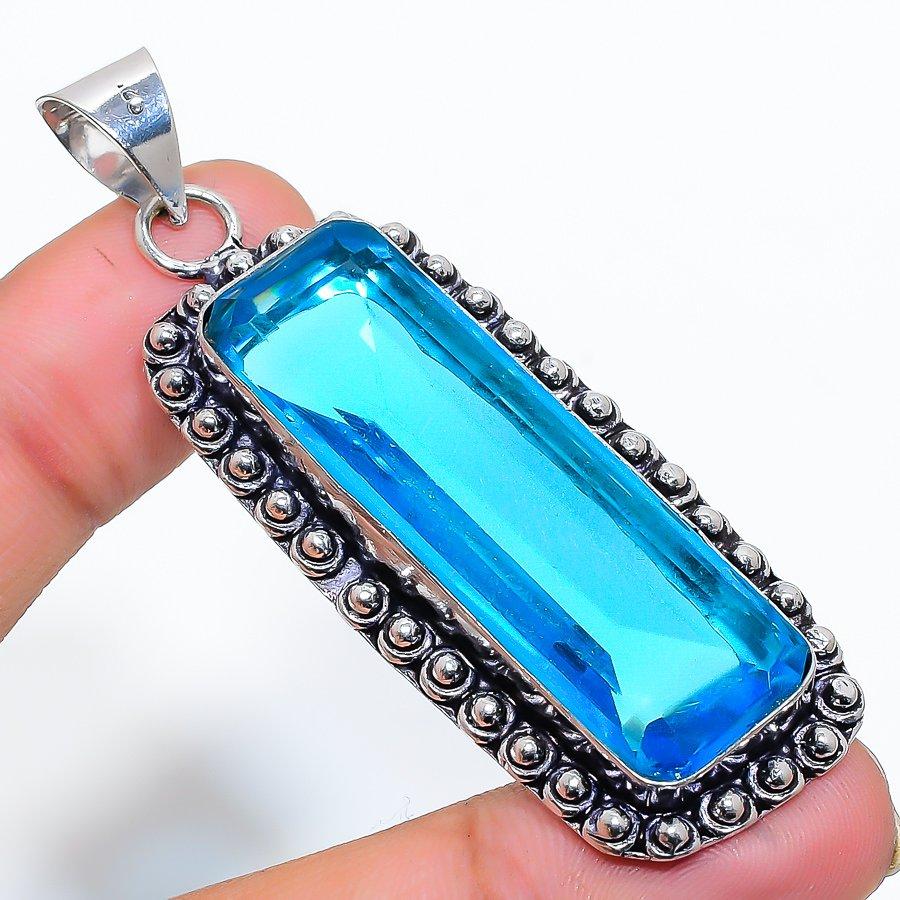 

Этническая ювелирная подвеска ручной работы с синим топазом и драгоценным камнем 2,60 дюйма VR-3911