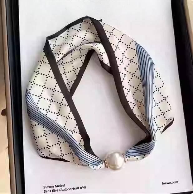 Pearl necklace with magnetic buckle, small scarf for women's spring and autumn neck protection, neck circumference with shirt, neck decoration