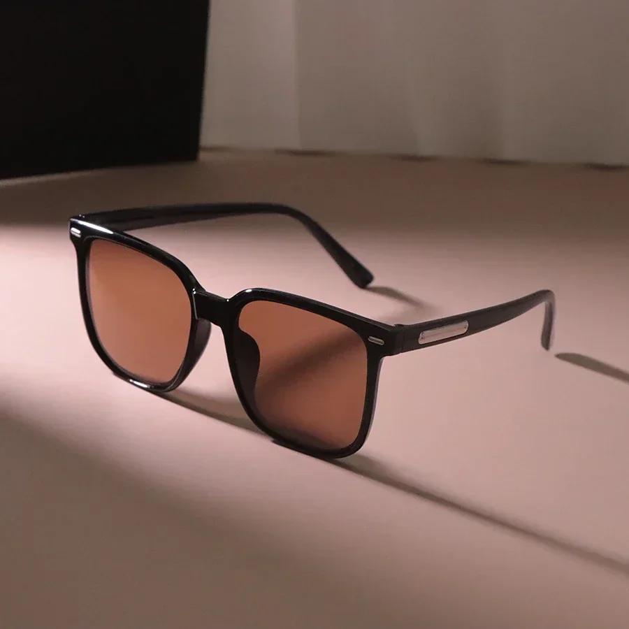 Vintage Classic Square Sunglasses For Women Men Retro Stylish Minimalist Fashion Female Male