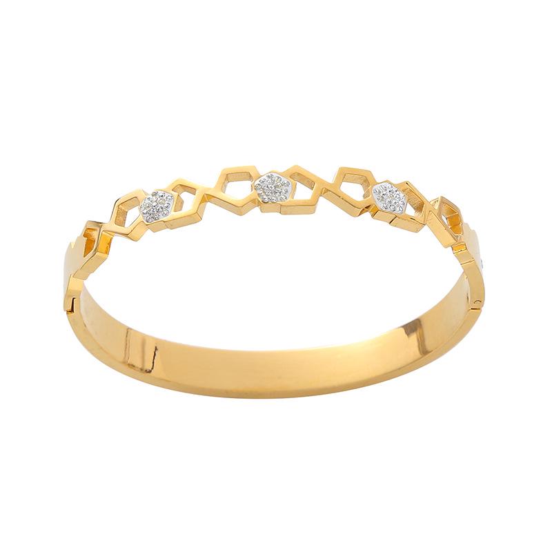 New Hollow Diamond-Studded Titanium Steel Honeycomb Bracelet - Creative Pentagon Design