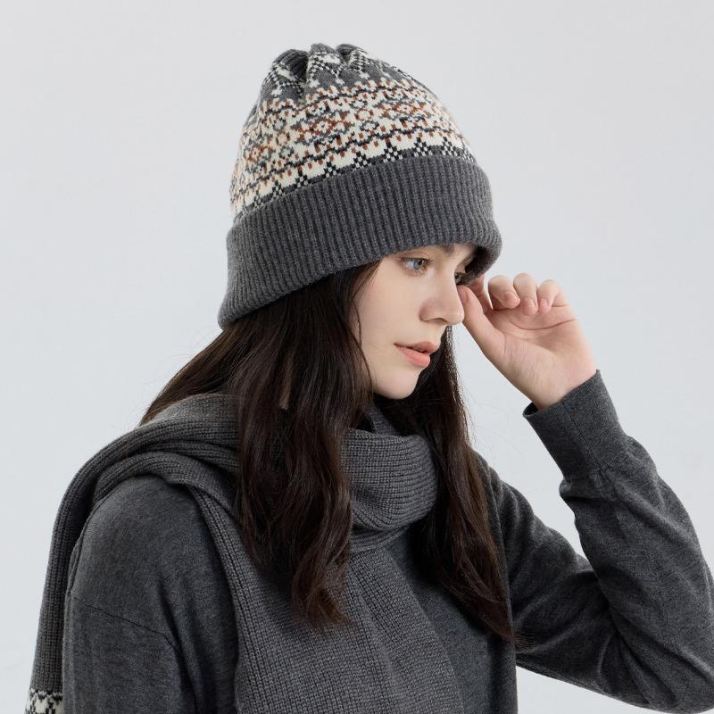 

Новая жаккардовая шапка в стиле Fair Isle для осени и зимы, вязаная шапка для детей и пар, простая, с защитой ушей, теплая шапка-балаклава из шерсти, мужской тренд