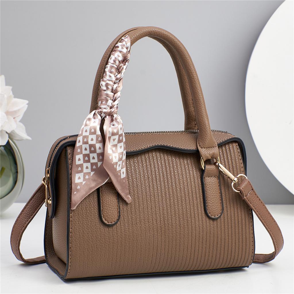 New Embossed Large Capacity Fashionable and Versatile Women's Bag Simple Single-shoulder Handbag Fashionable Crossbody Bag