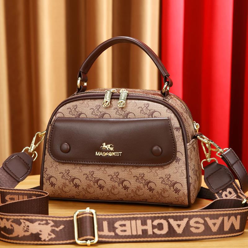 Bag women's simple fashion messenger 2025 new portable shoulder small square bag practical women's large capacity