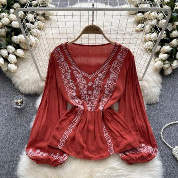 Spring Fashion Ladies Crochet Blouse Embroidered Lantern Sleeve Retro Ethnic Style Short Top Blusas