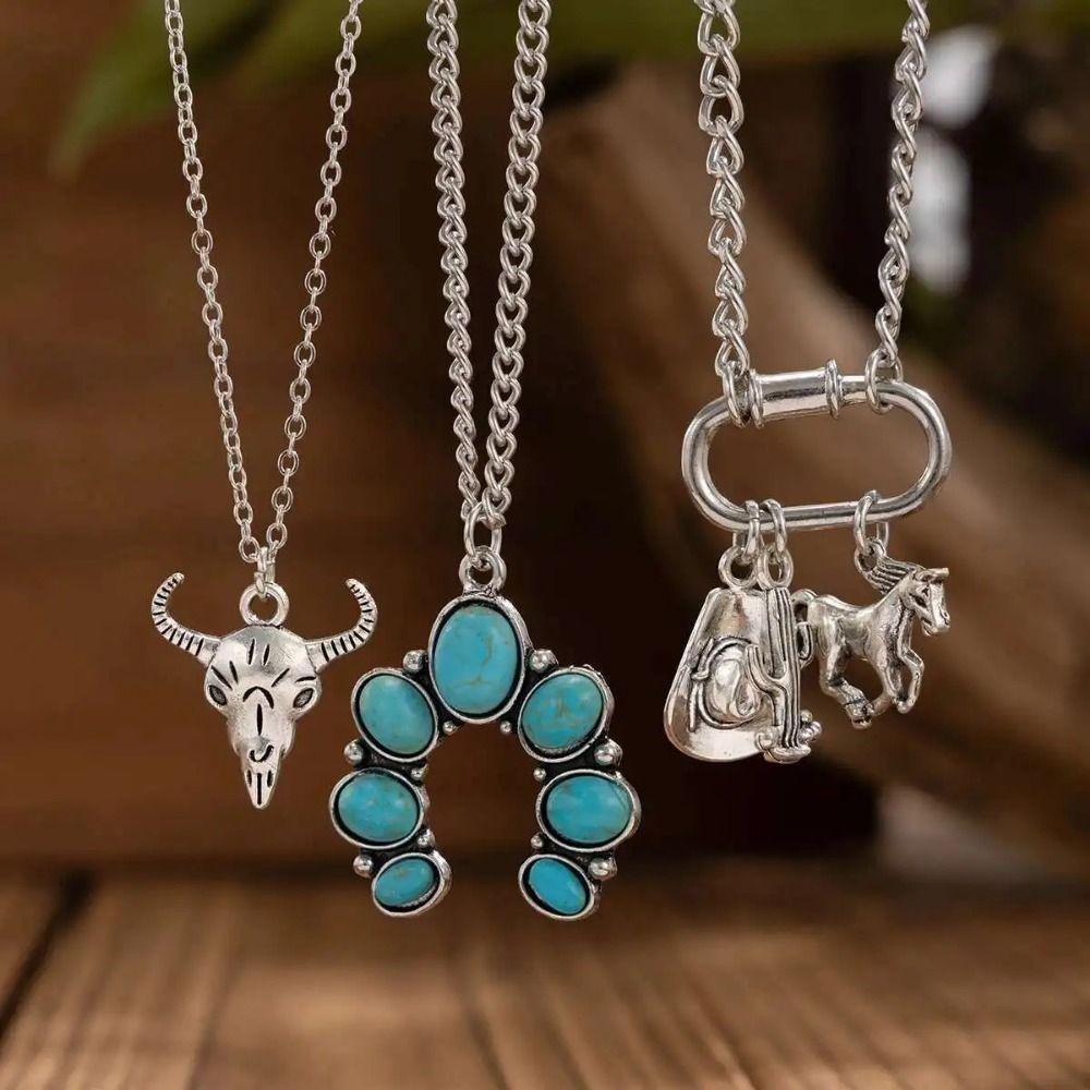 Horse Bull Head Pendant Necklace Cattle Clavicle Chain Exquisite Bull Head Pendant  Gift