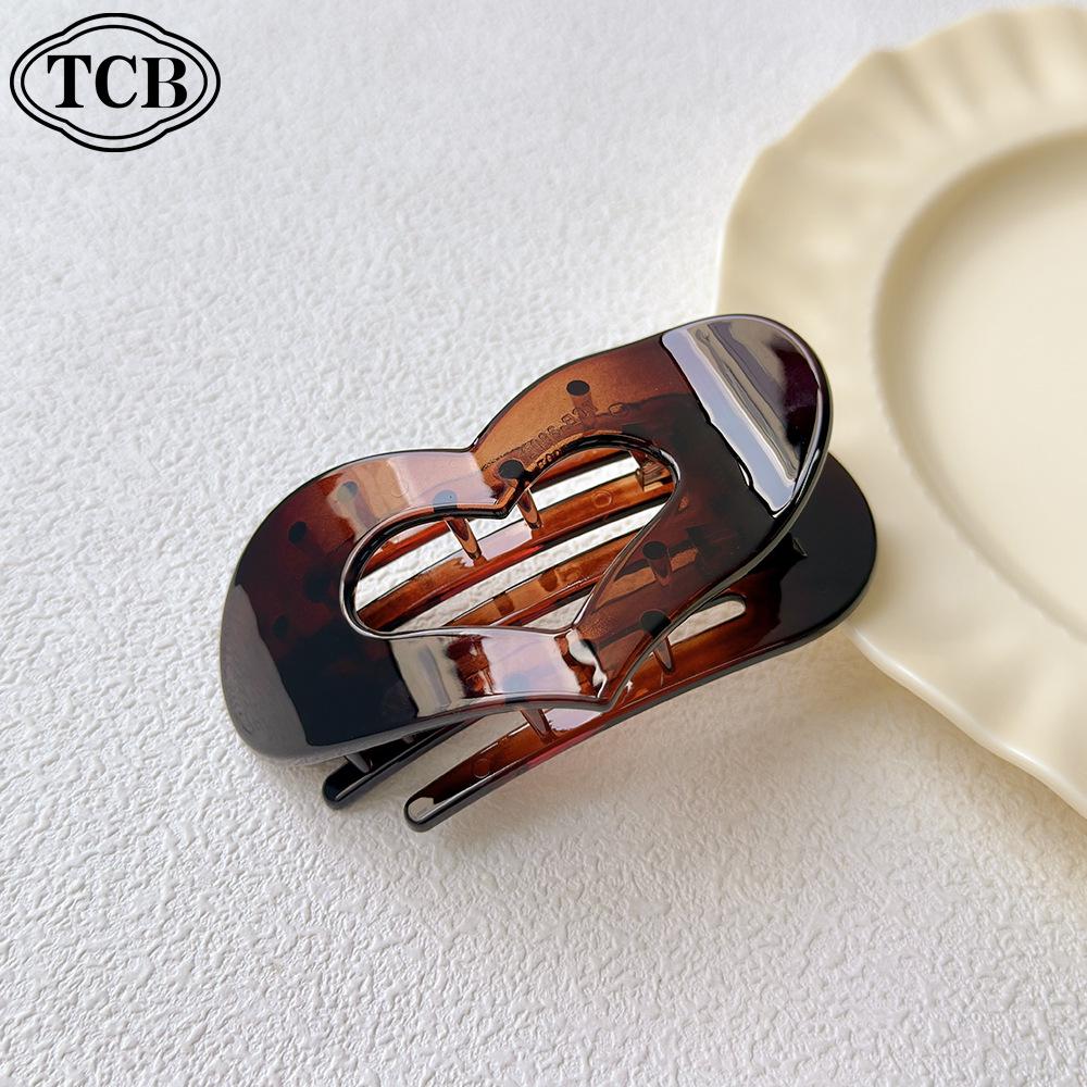 2025 New Leopard Print Heart Claw Clip for Women – Elegant, Non-Damaging, Large Capacity Hair Accessory for Half-Up Hairstyles