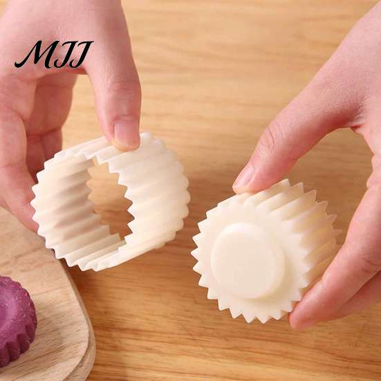 Round Manual Press Mold Sunflower Pattern Mooncake Mold, Hand Double Ended Plastic Pastry DIY Dessert Decorating Kit Tool, Easy Clean Dough