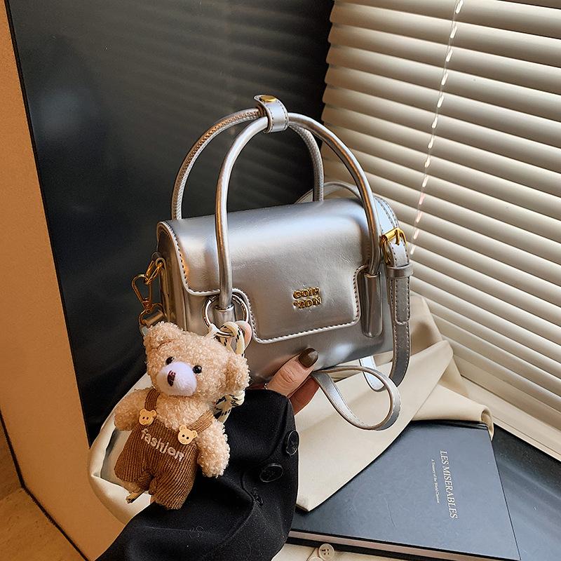 Portable Small Bag Women's New High-end Niche Messenger Bag Fashionable Versatile Small Square Bag